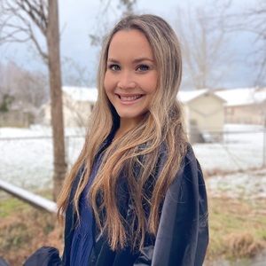 Meet your Posher, Emily